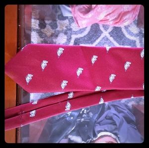 Sherman's tie Dark red